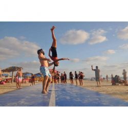 PISTE GONFLABLE ACROBATIQUE EPAISSEUR 30 CM